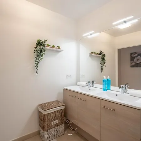 *disneyland-paris* 7pers, Wifi, Netflix, Parking * Serris